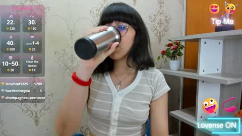Snapshot of nataly_cloud chatting on February 3, 3:49 pm N A T A L Y online show from February 3, 3:49 pm