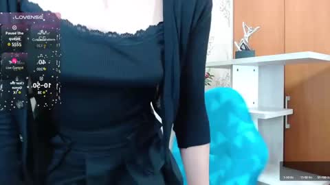 Snapshot of nataly_cloud chatting on February 7, 1:22 pm N A T A L Y online show from February 7, 1:22 pm