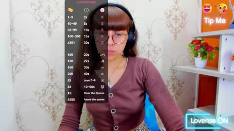 Snapshot of nataly_cloud chatting on March 6, 12:30 pm N A T A L Y online show from March 6, 12:30 pm