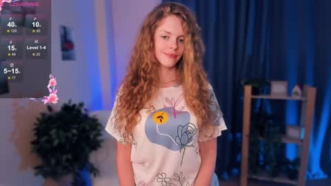 Snapshot of nataly_hello chatting on December 8, 11:14 am Natalie online show from December 8, 11:14 am