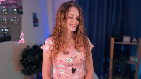 Snapshot of nataly_hello chatting on December 9, 5:07 am Natalie online show from December 9, 5:07 am
