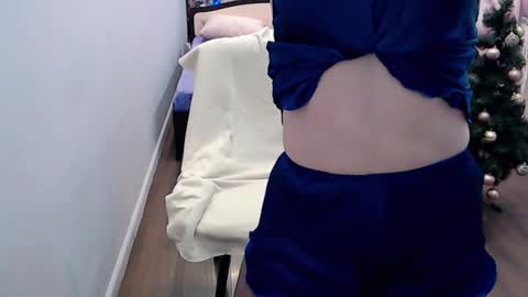 natalyaberd online show from December 13, 4:49 pm