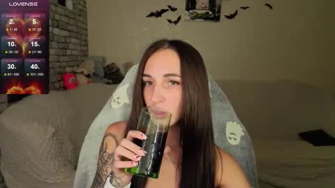 Snapshot of natalyfreman chatting on October 23, 5:44 pm Nataly online show from October 23, 5:44 pm