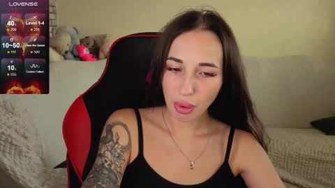 Snapshot of natalyfreman chatting on November 18, 6:40 am Nataly online show from November 18, 6:40 am