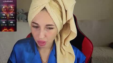 Snapshot of natalyfreman chatting on January 15, 10:53 am Nataly online show from January 15, 10:53 am