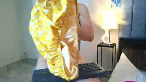 Snapshot of natalyguzman26 chatting on February 4, 2:12 pm Nataly online show from February 4, 2:12 pm