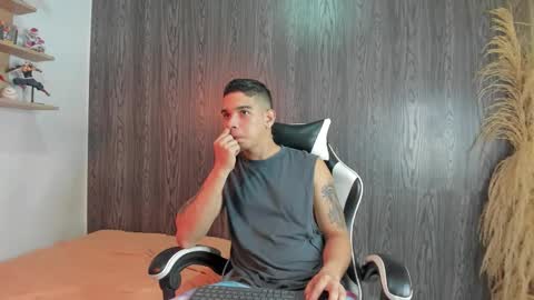 natan_77 online show from January 15, 3:33 am