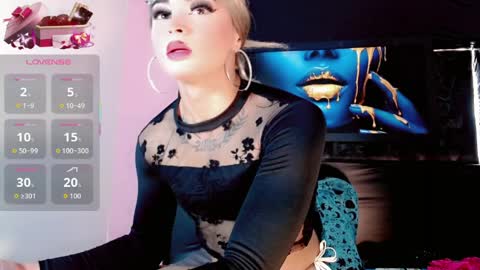 Snapshot of natasha_clifford chatting on March 31, 8:42 pm natasha_clifford online show from March 31, 8:42 pm