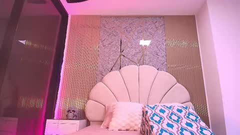 Natasha online show from October 29, 7:15 pm