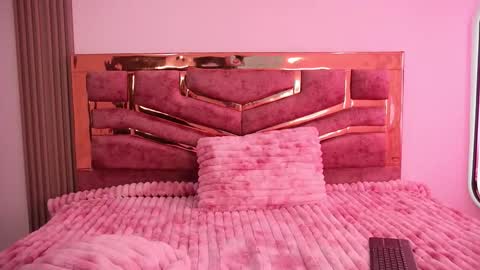 Snapshot of natasha_vesperx chatting on October 25, 1:40 pm Natasha Vesper online show from October 25, 1:40 pm