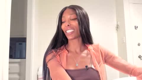 Natassia Dreams online show from February 10, 2:15 am