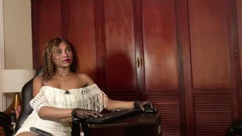 nathalia online show from April 11, 4:06 am