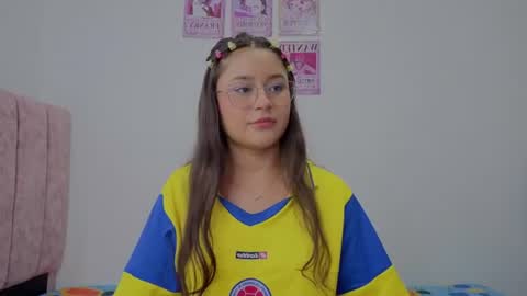Snapshot of nathalia_03 chatting on July 3, 10:16 pm nathalia_03 online show from July 3, 10:16 pm