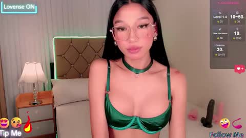   please follow me guyss online show from February 22, 9:23 am