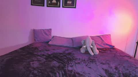 Snapshot of nathaly_evans1 chatting on May 27, 6:10 am nathaly_evans1 online show from May 27, 6:10 am