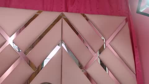 Snapshot of nathaly_sweet23 chatting on December 24, 10:22 am Nathaly sweet online show from December 24, 10:22 am