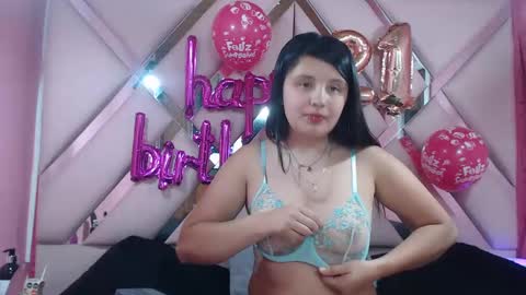 Snapshot of nathaly_sweet23 chatting on January 16, 7:17 am Nathaly sweet online show from January 16, 7:17 am