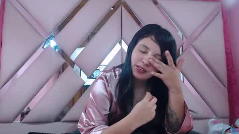 Snapshot of nathaly_sweet23 chatting on February 22, 7:45 am Nathaly sweet online show from February 22, 7:45 am