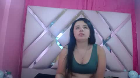 Snapshot of nathaly_sweet23 chatting on December 16, 3:11 am Nathaly sweet online show from December 16, 3:11 am