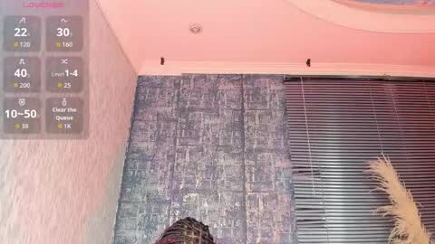        online show from November 30, 8:13 pm