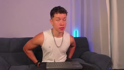 Snapshot of nathan_blake_ chatting on September 20, 7:04 pm Nathan online show from September 20, 7:04 pm