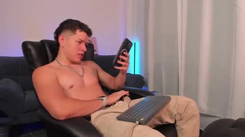 Snapshot of nathan_blake_ chatting on September 21, 7:37 pm Nathan online show from September 21, 7:37 pm