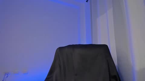 Nathan online show from December 18, 1:28 pm