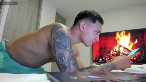 Snapshot of nathan_gross chatting on April 7, 12:11 am nathan_gross online show from April 7, 12:11 am