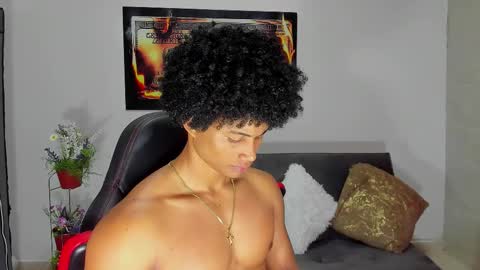 Snapshot of nathan_sexy247 chatting on September 25, 10:41 am Nathan online show from September 25, 10:41 am