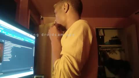 nathanbutler0 online show from October 19, 11:05 pm