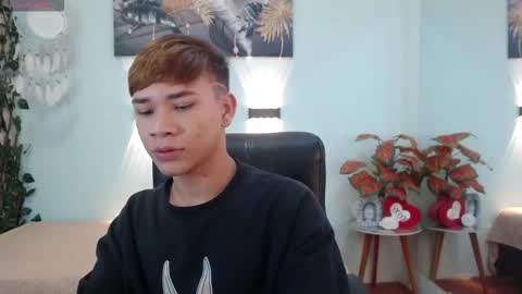 nathanclay online show from December 2, 3:34 am