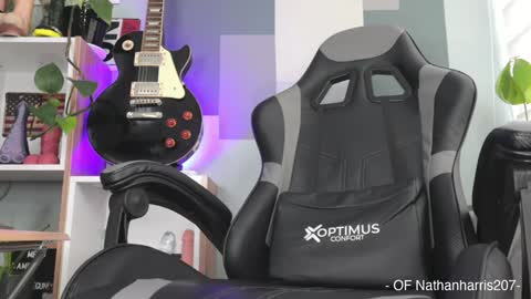 Nathan Harris online show from February 8, 8:21 pm