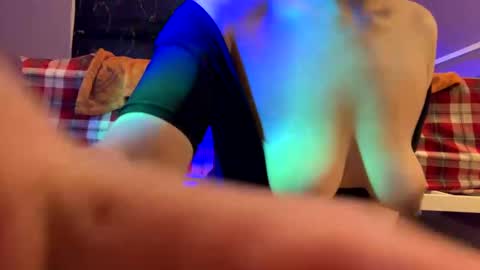 Snapshot of nathespacealien chatting on September 16, 3:46 pm nathespacealien online show from September 16, 3:46 pm