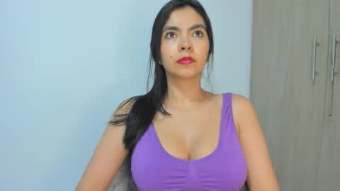 Snapshot of nathyy_garcia chatting on October 17, 4:48 am Nathyy online show from October 17, 4:48 am