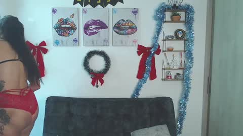 Snapshot of natt_honey chatting on January 11, 7:49 am NATT STRONG online show from January 11, 7:49 am
