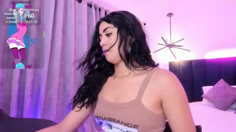 Snapshot of nattashaa7 chatting on March 17, 11:35 am nattashaa online show from March 17, 11:35 am