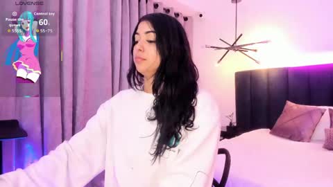 Snapshot of nattashaa7 chatting on March 23, 1:37 pm nattashaa online show from March 23, 1:37 pm