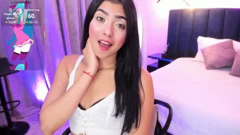 Snapshot of nattashaa7 chatting on April 10, 11:37 am nattashaa online show from April 10, 11:37 am