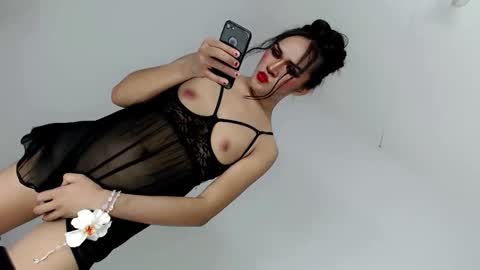 Nathalie smith online show from February 14, 8:00 am