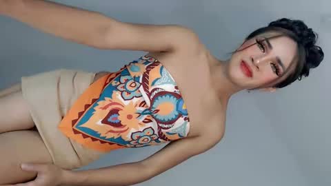 Nathalie smith online show from May 23, 6:29 am