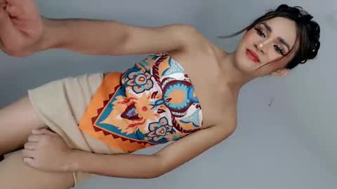Nathalie smith online show from May 30, 6:43 am