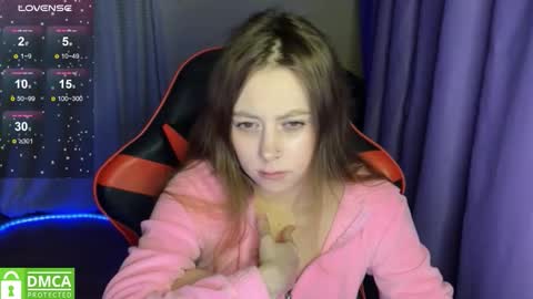 natural_babe666 online show from November 16, 9:31 pm