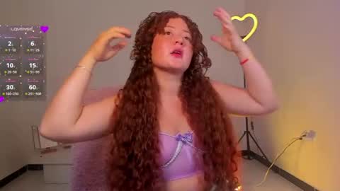 natural_ginger5 online show from July 1, 9:47 pm