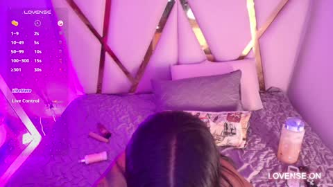 Snapshot of naturall_latina_ chatting on December 5, 3:15 am Sofia online show from December 5, 3:15 am