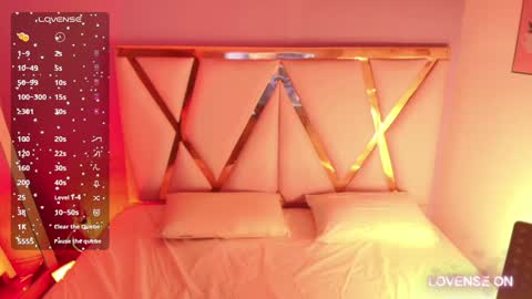 Snapshot of naturall_latina_ chatting on December 7, 7:38 am Sofia online show from December 7, 7:38 am