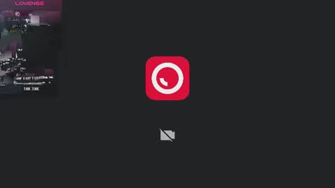 Snapshot of naturaltitss_ chatting on July 15, 7:41 pm Gwen online show from July 15, 7:41 pm