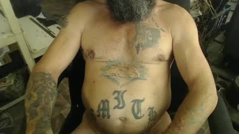 Snapshot of naturenaked chatting on December 1, 9:59 pm NatureNaked online show from December 1, 9:59 pm