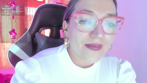 Snapshot of naty__mature_ chatting on January 16, 10:12 pm Nataly online show from January 16, 10:12 pm