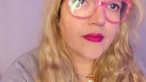 Snapshot of naty__mature_ chatting on November 24, 6:29 pm Nataly online show from November 24, 6:29 pm