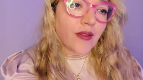 Snapshot of naty__mature_ chatting on November 29, 7:06 pm Nataly online show from November 29, 7:06 pm